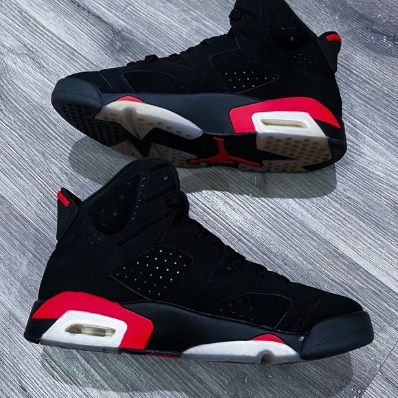 Size 8.5 - Air Jordan 6 Retro Black Infrared